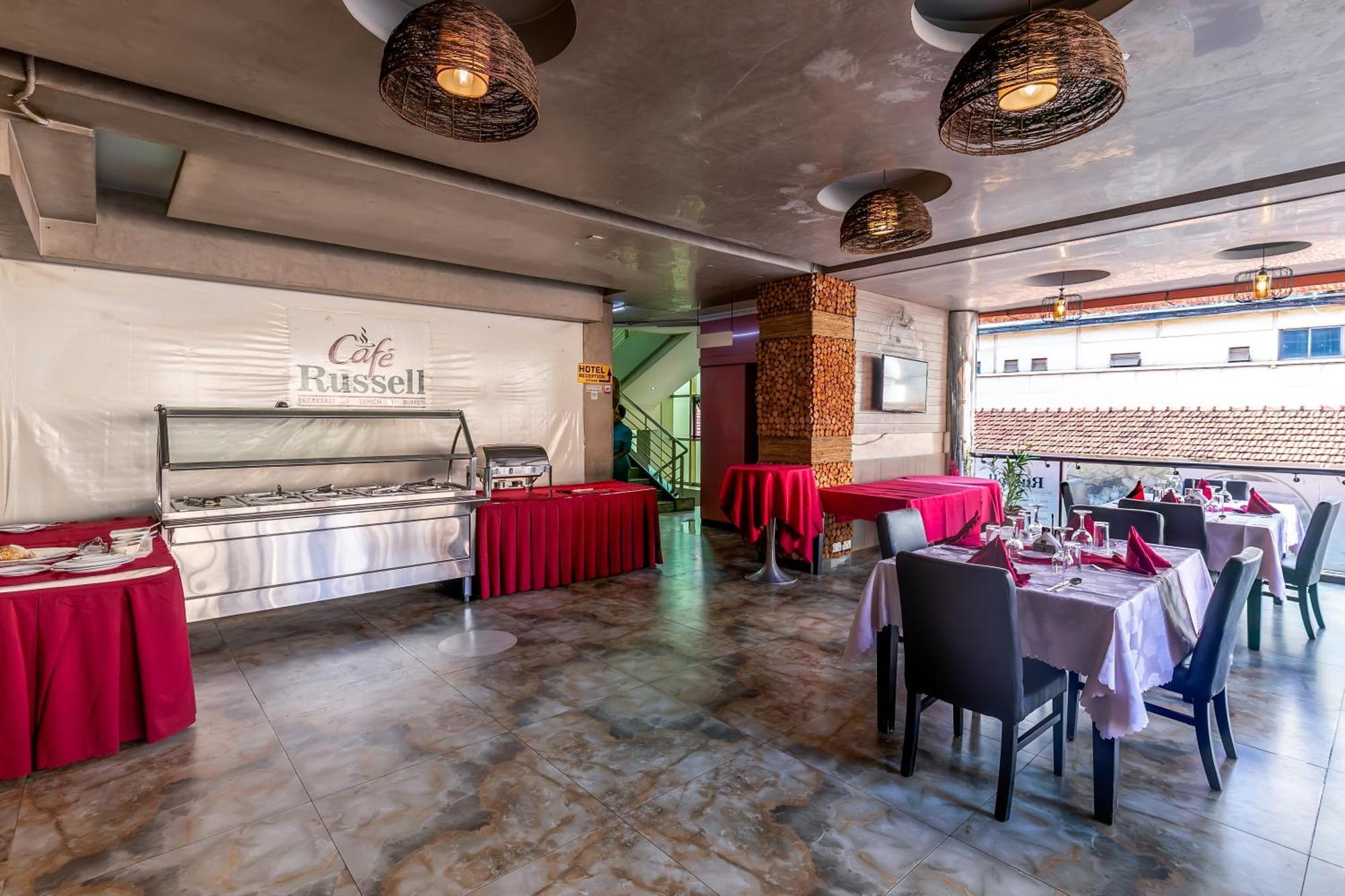 Russell Hotel Kampala Luaran gambar