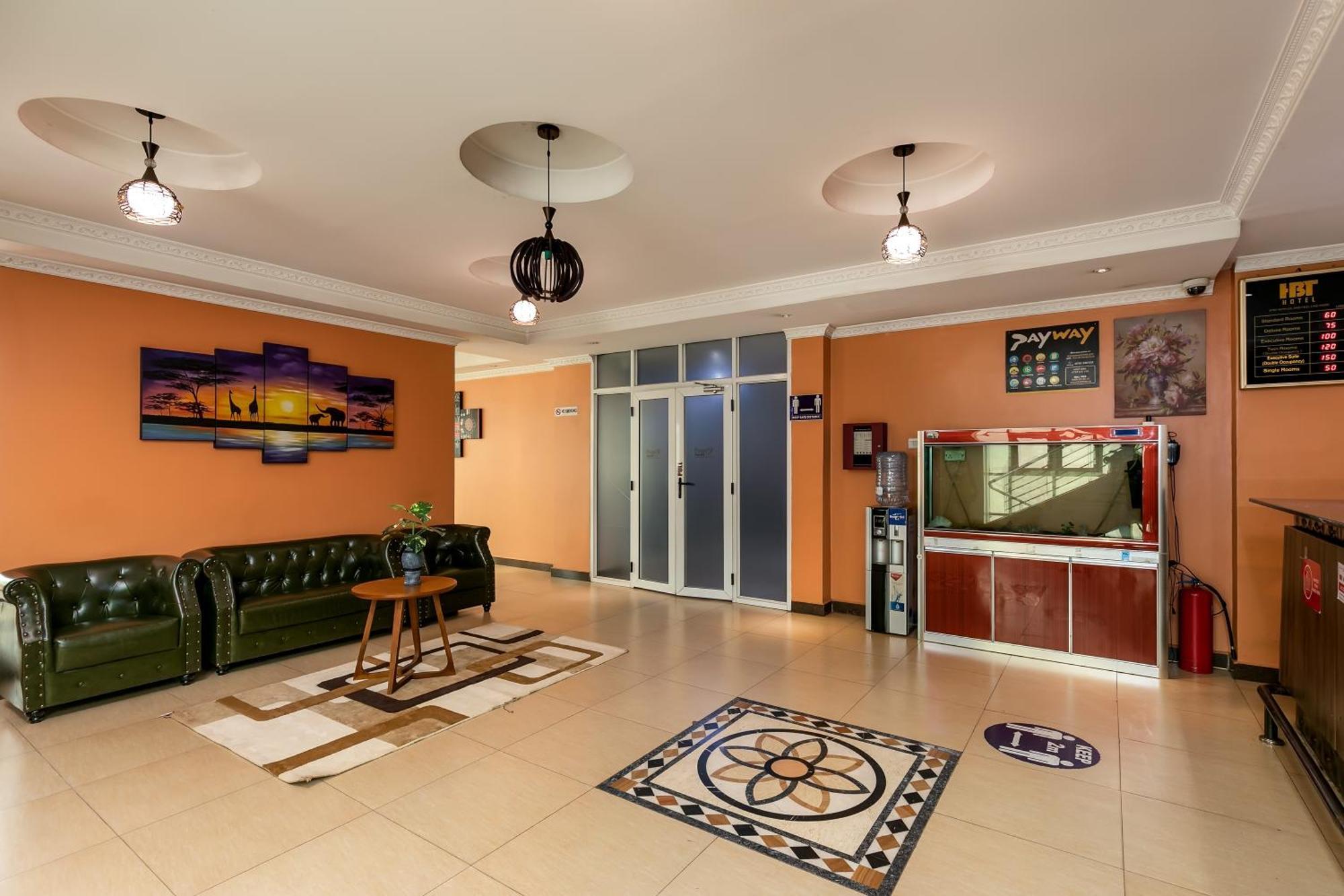 Russell Hotel Kampala Luaran gambar
