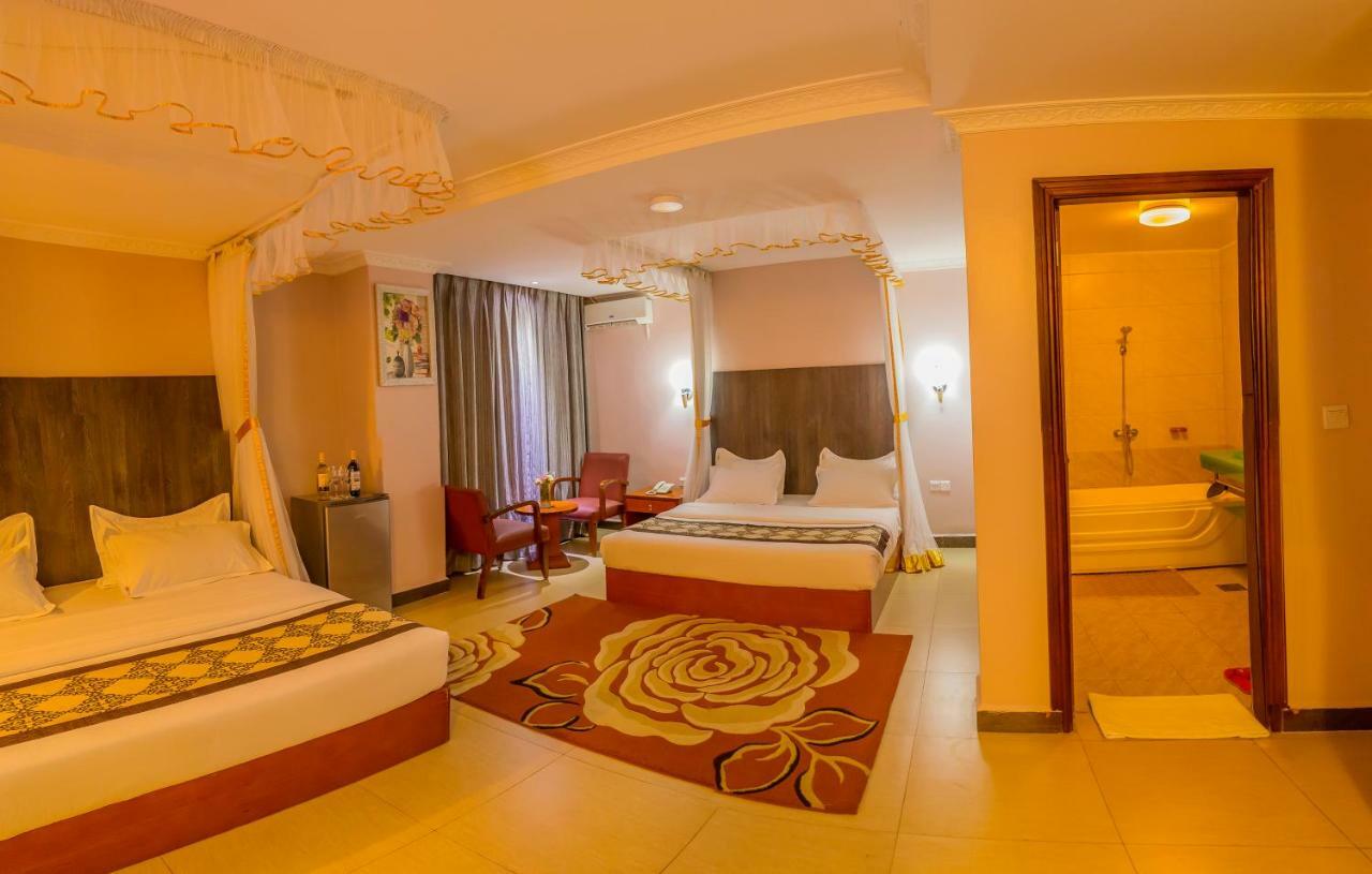 Russell Hotel Kampala Luaran gambar